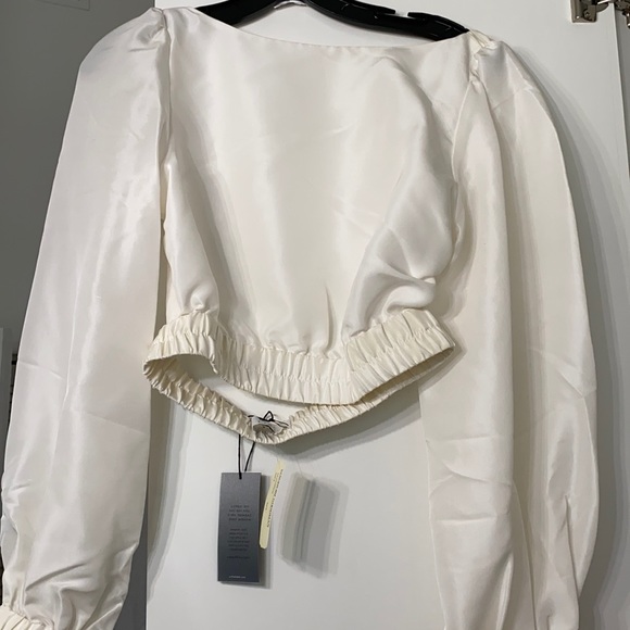 SIR The Valetta Open Back Top by SIR The Label (2) - Picture 4 of 10